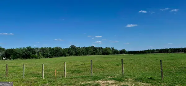 352 Farm Road, St. George, GA 31562