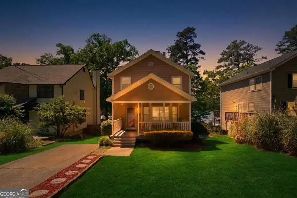 8712 Lake Drive, Snellville, GA 30039