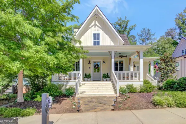 11190 Serenbe Lane, Chattahoochee Hills, GA 30268