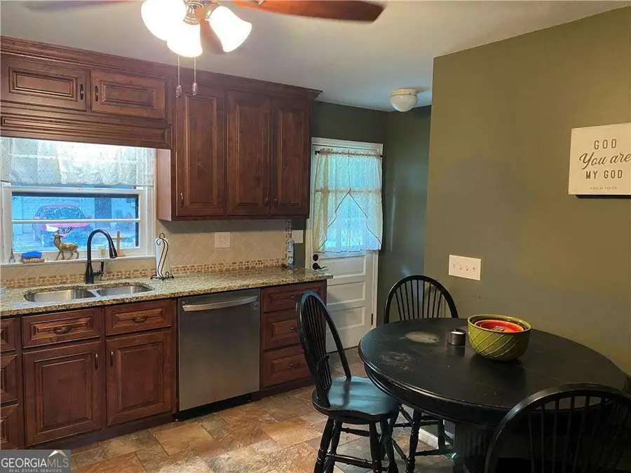 3727 Rainbow Circle, Snellville, GA 30039 - #3