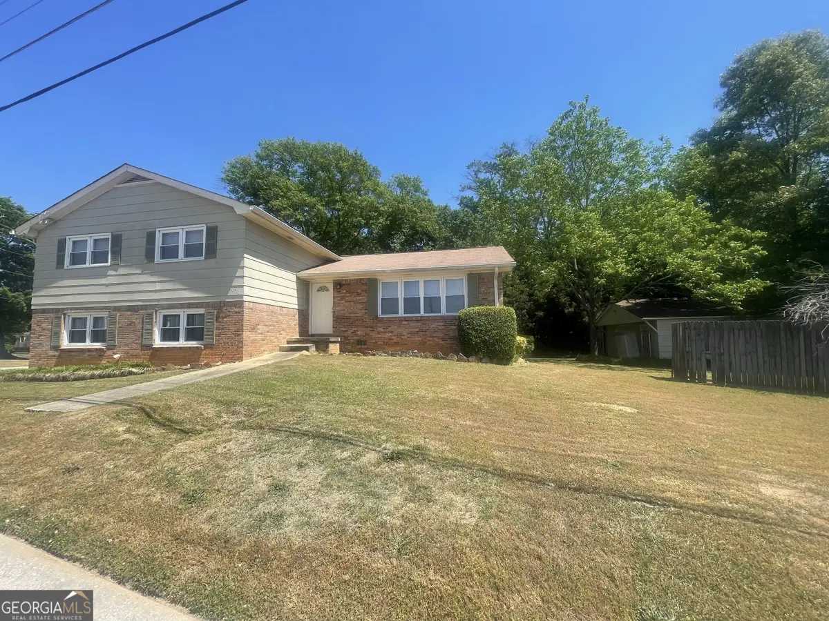 6070 N Lee Street, Morrow, GA 30260 - #1