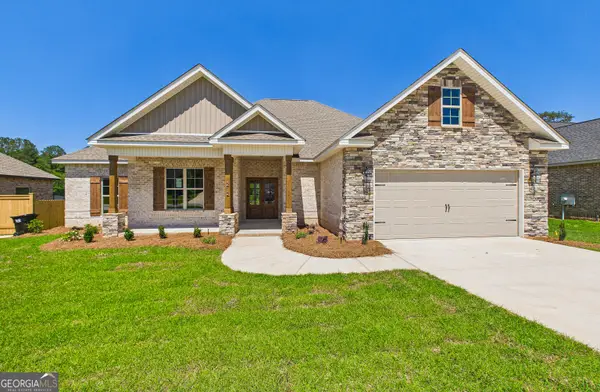 212 Golden Chestnut Bend, Bonaire, GA 31005