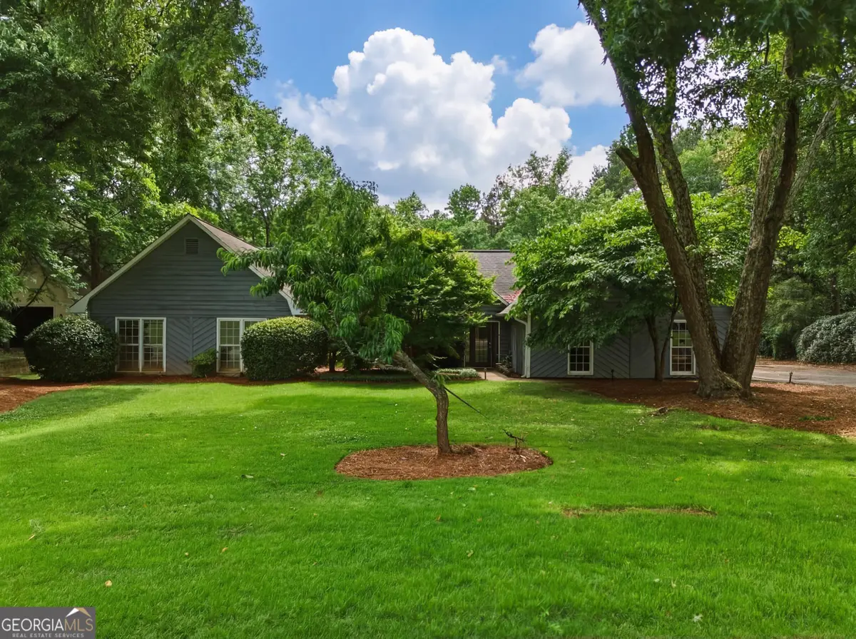 555 Saddle Creek Circle, Roswell, GA 30076 - #1