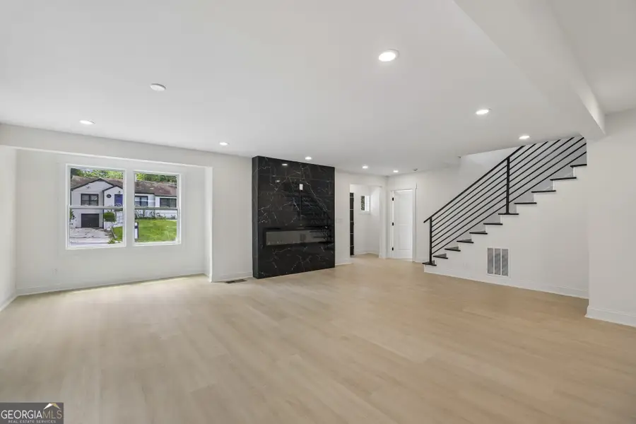 1755 Emerald Avenue Sw, Atlanta, GA 30310 - #2