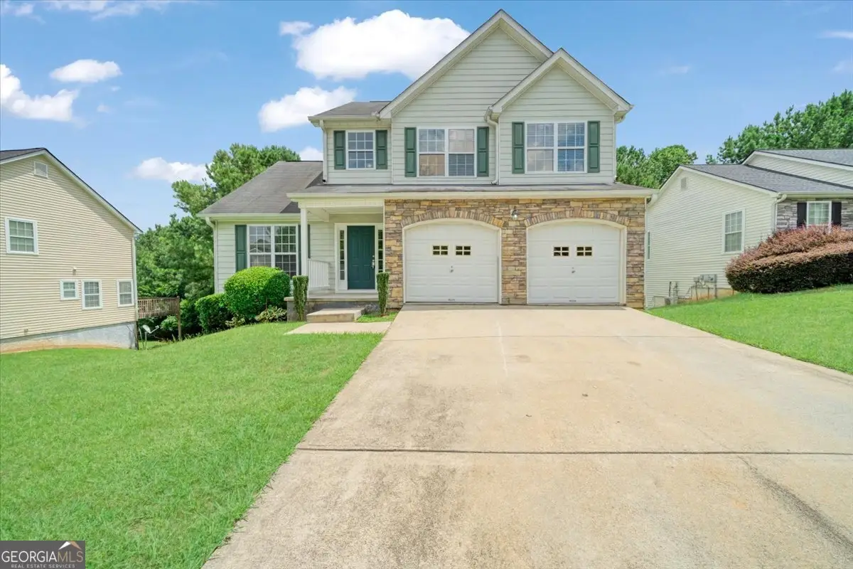 5745 Village Loop, Fairburn, GA 30213 - #1