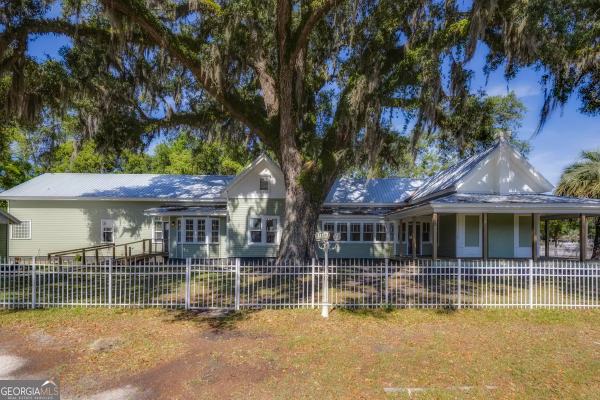 290 E King Avenue, Kingsland, GA 31548 - #1
