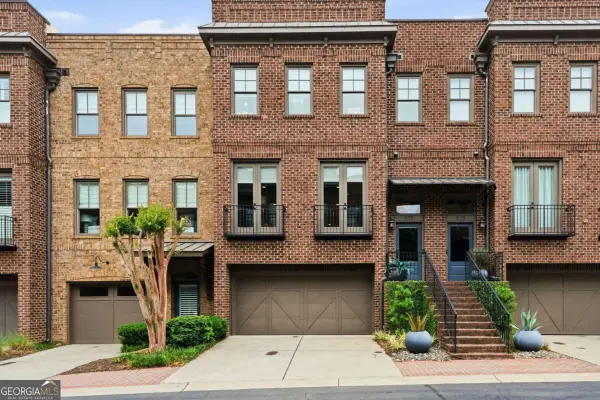 535 Canton Walk, Roswell, GA 30075