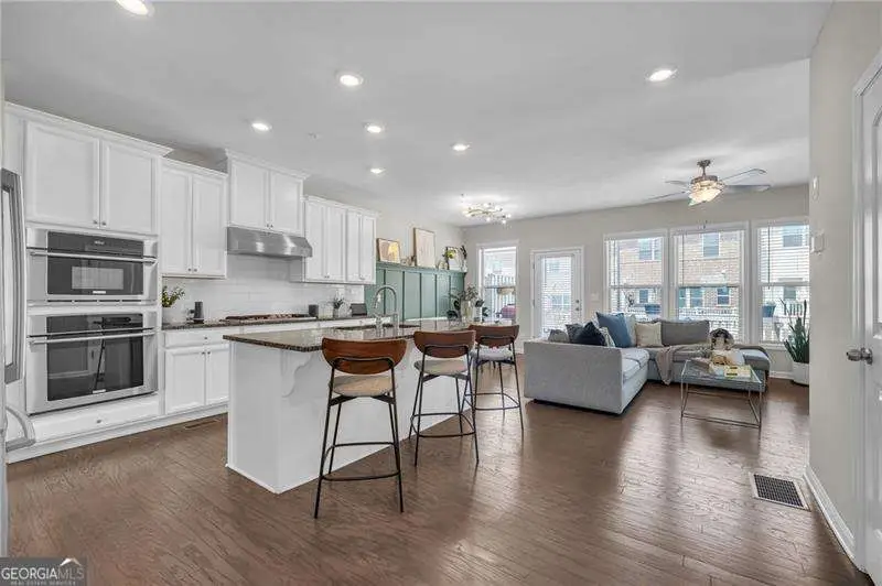 424 Montclair Court, Woodstock, GA 30188 - #2