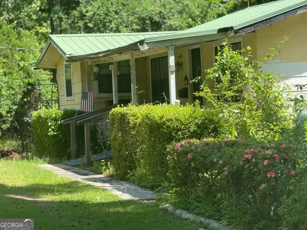 220 Presley Dr, Abbeville, AL 36310 - #1