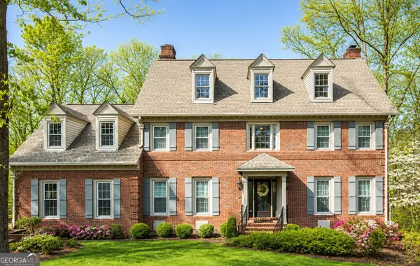 10025 Farmbrook Lane, Johns Creek, GA 30022