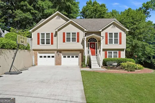 5070 Puritan Drive, Sugar Hill, GA 30518
