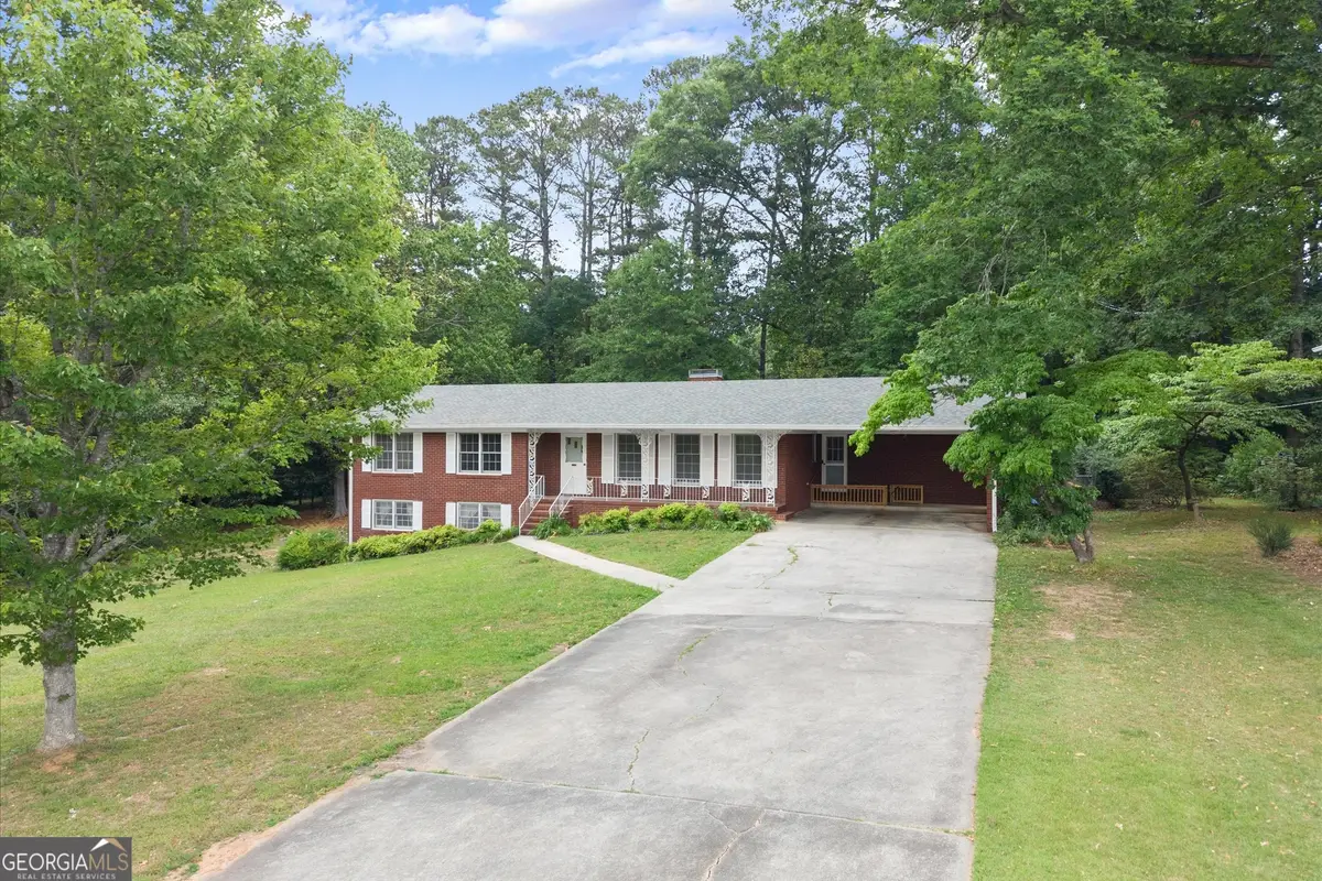 215 Gilbert Road, Fayetteville, GA 30214 - #1