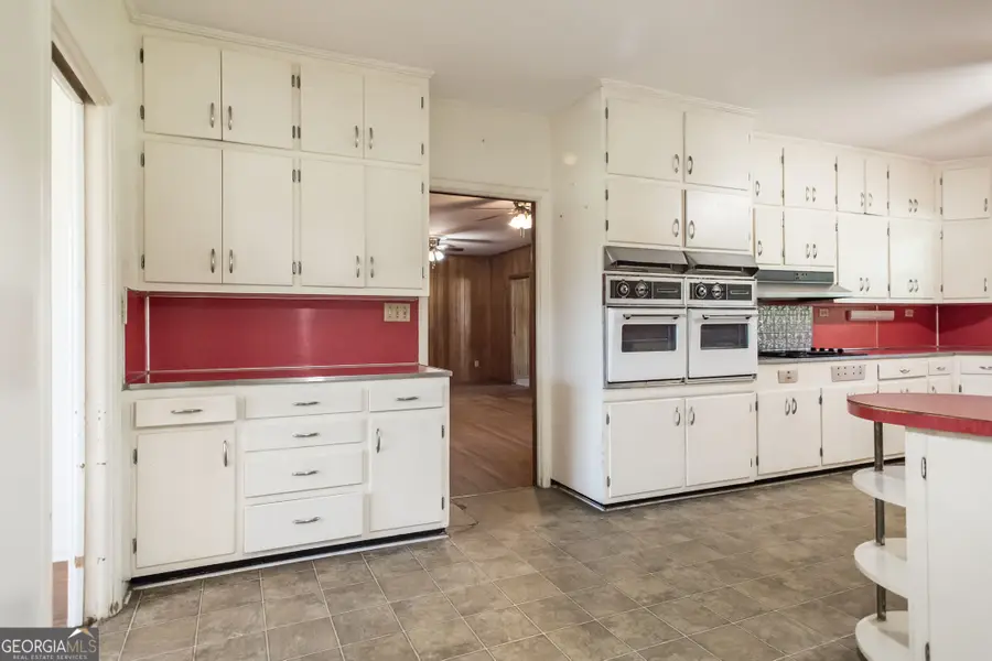 1402 W 12th Street, Alma, GA 31510 - #2