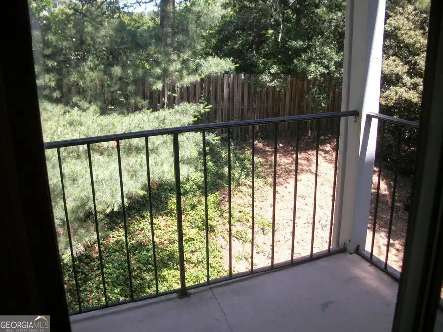 207 Granville Court, Sandy Springs, GA 30328 - #3