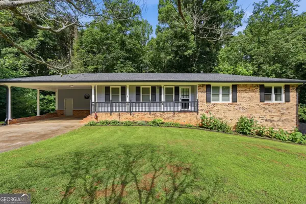 5041 Fitts Drive, Roswell, GA 30075