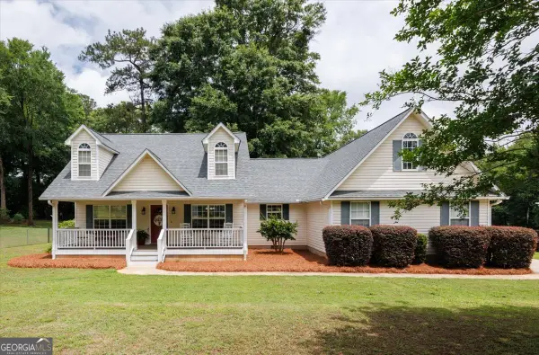 557 Aarons Circle, Gray, GA 31032