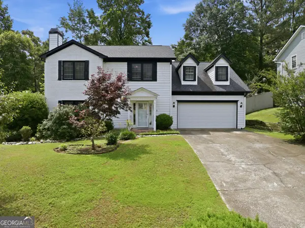 310 Crescentview Court, Lawrenceville, GA 30044
