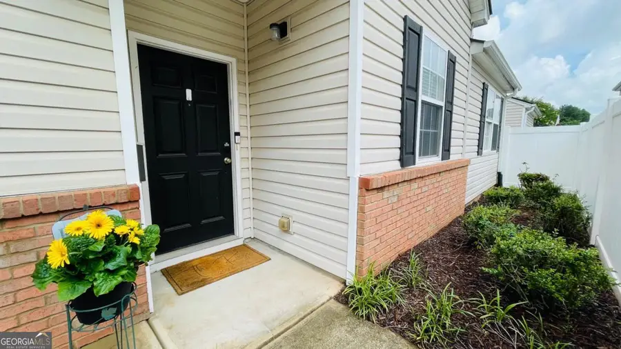 559 W Oaks Drive, Woodstock, GA 30188 - #2