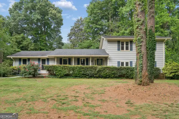 441 Village Green Court Sw, Lilburn, GA 30047