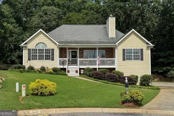 200 Taylors Farm Drive, Holly Springs, GA 30115