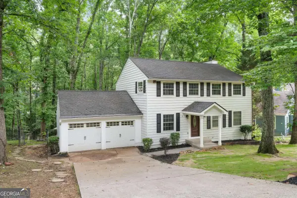 1700 Ellenwood Drive Ne, Roswell, GA 30075