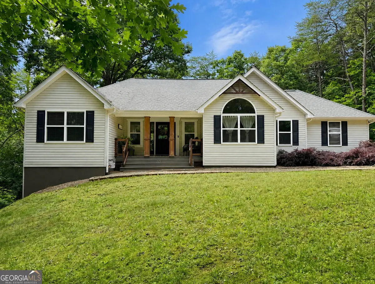 227 Clarkesville Heights Drive, Clarkesville, GA 30523 - #1