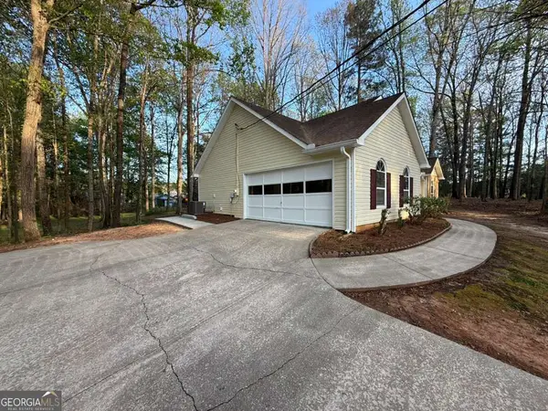 35 Lindsey Lane, Sharpsburg, GA 30277