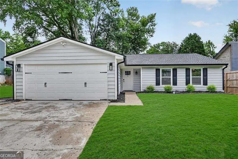 10375 Worthington Hills Manor, Roswell, GA 30076 - #1