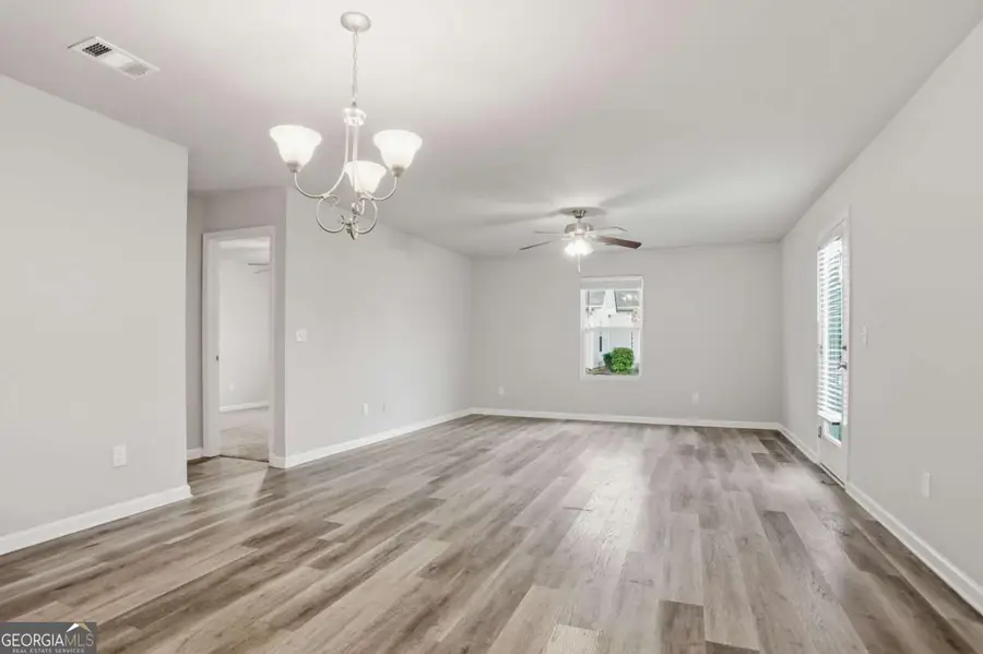 112 W Lexington Avenue, Griffin, GA 30223 - #2