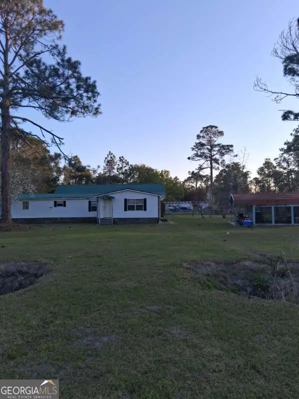 52 Edwards Kirkland Road, Hazlehurst, GA 31539