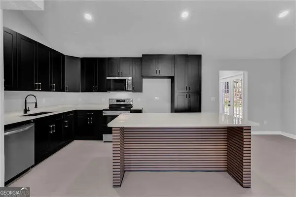 6807 Shangrila Way, Riverdale, GA 30296