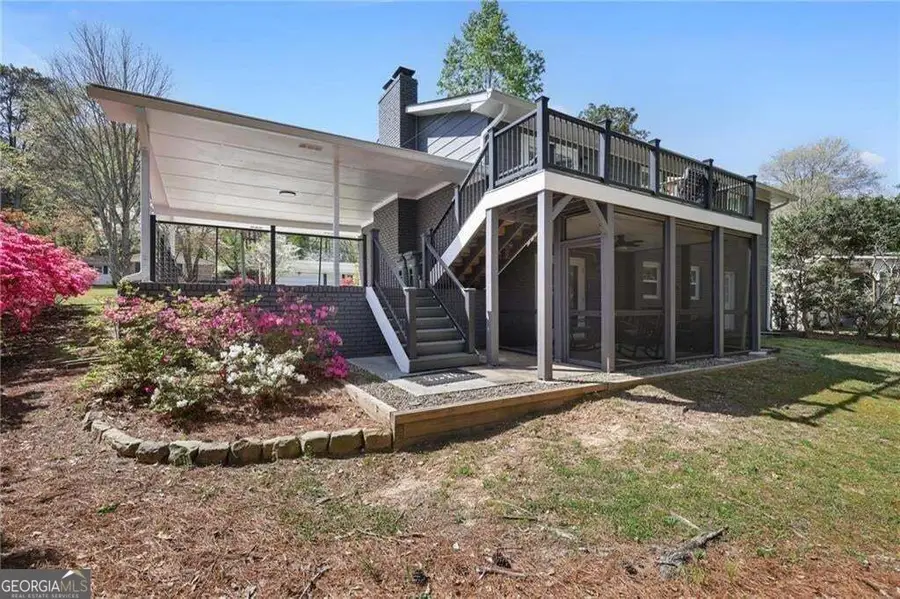 677 Hillandale Circle Sw, Marietta, GA 30064 - #2