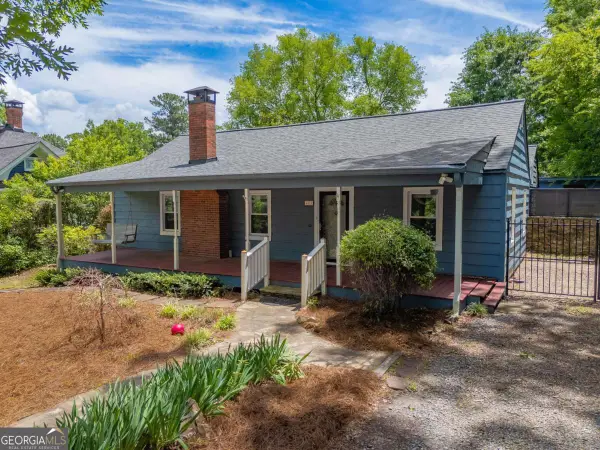 4490 Dallas Street, Acworth, GA 30101