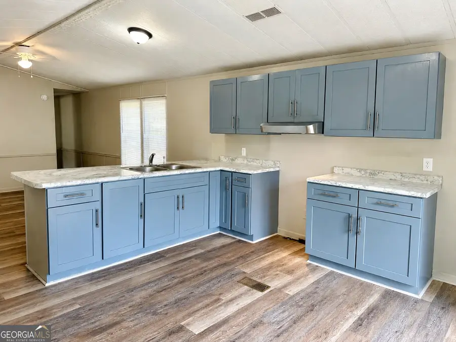 1804 Rhoda Street, Waycross, GA 31503 - #3