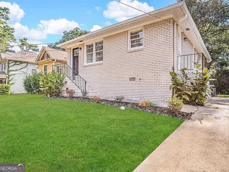 933 Capitol View Avenue Nw, Atlanta, GA 30318 - #1