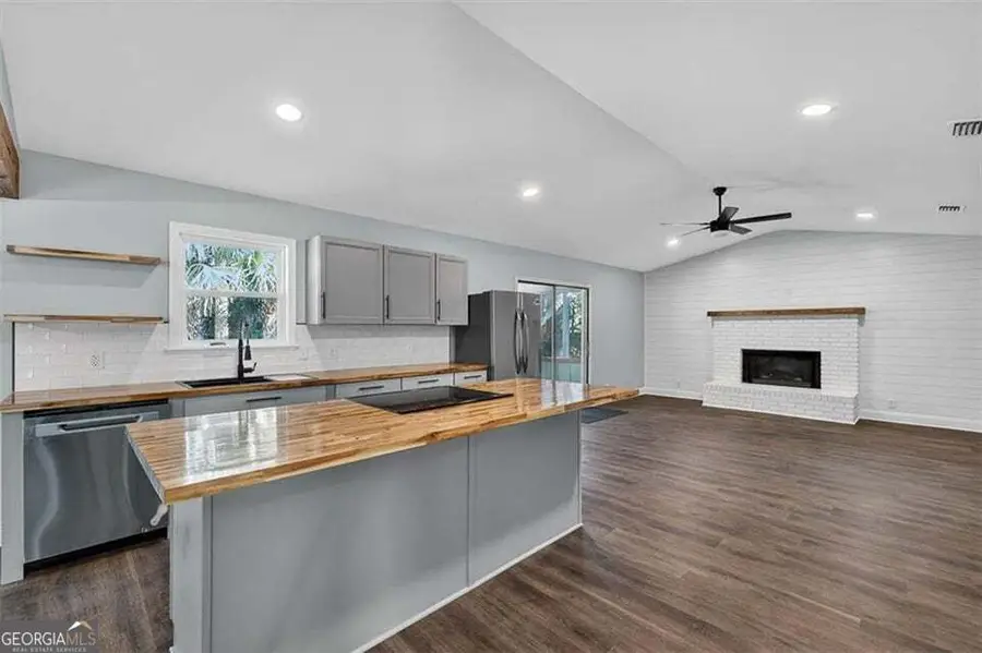 102 Mackqueen Drive, Brunswick, GA 31525 - #2