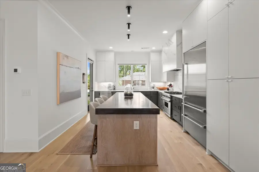 3667 Peachtree Road Ne #1, Atlanta, GA 30319 - #3
