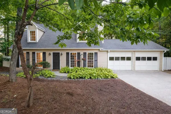 4905 Raven Way Ne, Marietta, GA 30066