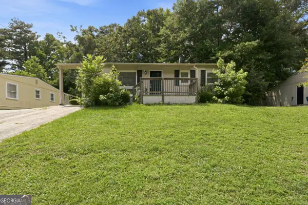 836 Amber Place Nw, Atlanta, GA 30331