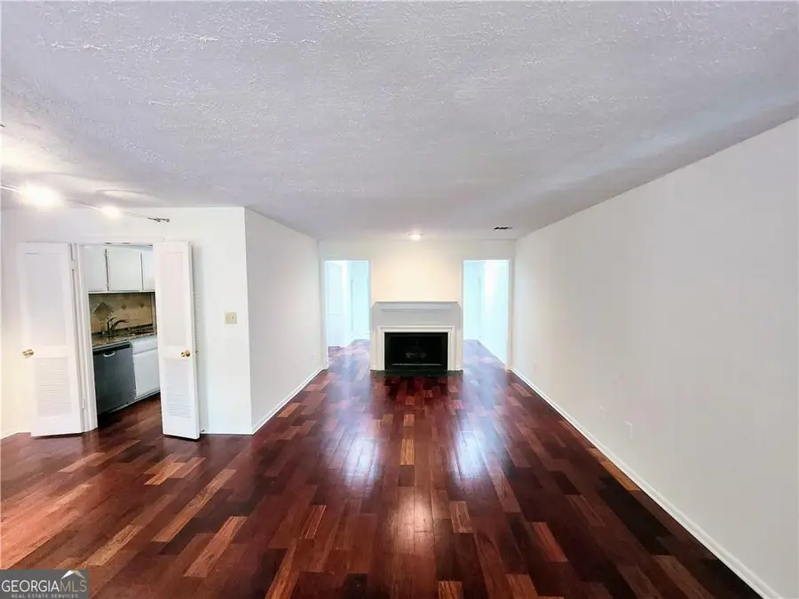 8740 Roswell Roa #9D, Sandy Springs, GA 30350 - #3