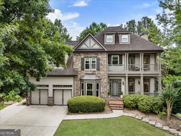 6082 Grand Loop Road, Sugar Hill, GA 30518