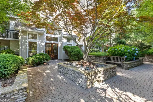 1111 River Green Drive Nw, Atlanta, GA 30327