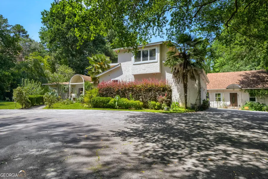 2742 SW Cliffview Drive Sw, Lilburn, GA 30047 - #2