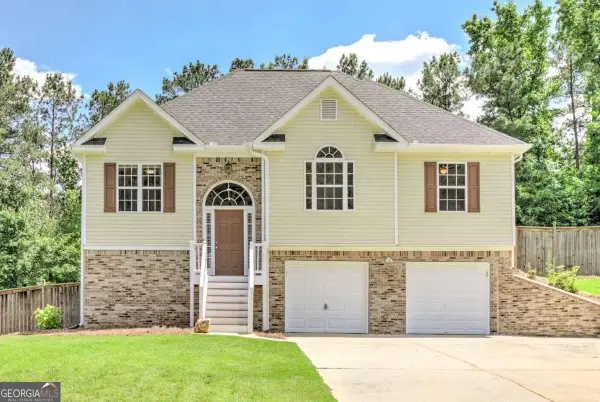 62 Roundtree Court, Dallas, GA 30132