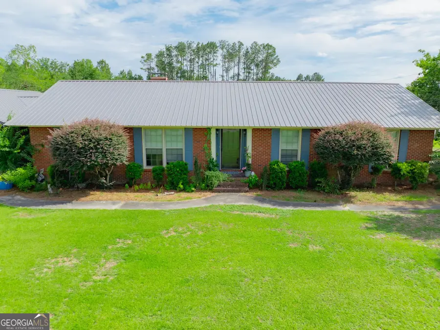 182 Myra Street, Alma, GA 31510 - #2