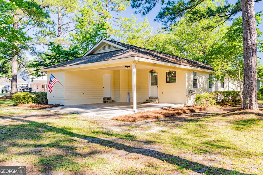 1010 Cherrywood Road, Waycross, GA 31503 - #3