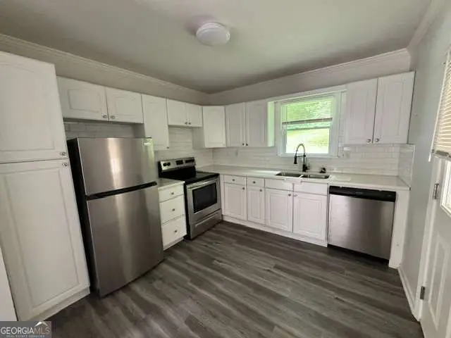 5552 Lakeside Drive, Union City, GA 30291 - #2