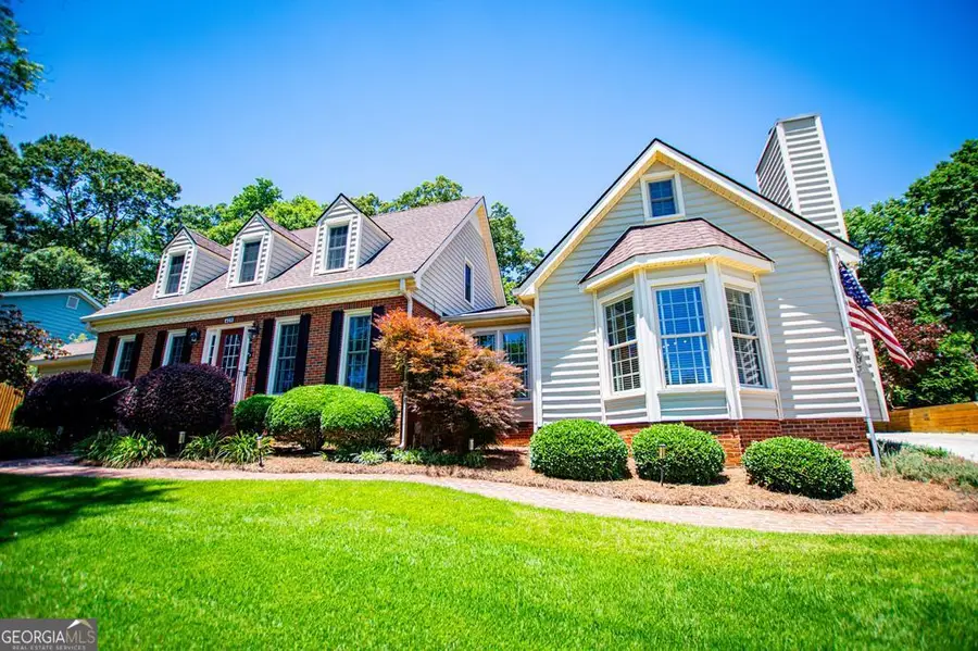 423 N Lakeshore Drive, Carrollton, GA 30117 - #3