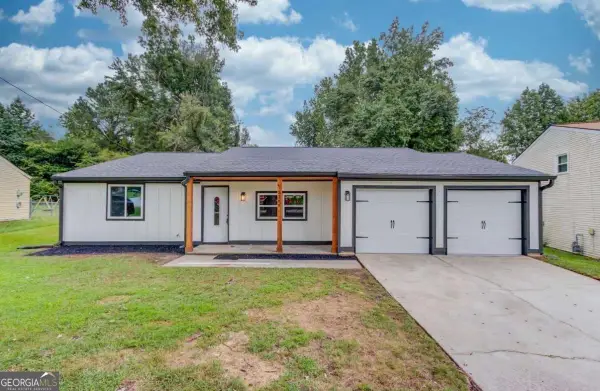 5266 Long Green Lane, Stone Mountain, GA 30088