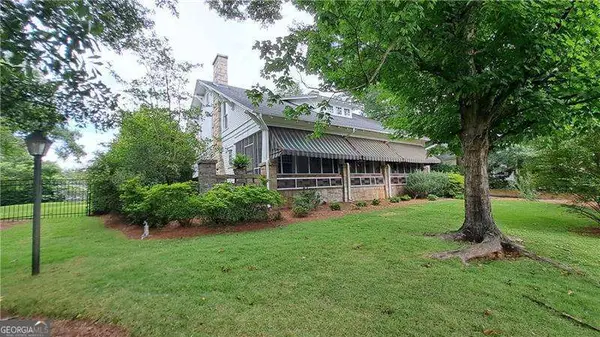1025 Main Street, Stone Mountain, GA 30083